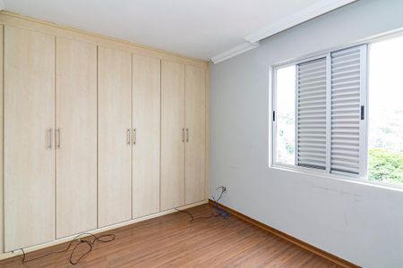Apartamento à venda com 99m², 3 quartos e 2 vagas Apartamento à venda com 99m², 3 quartos e 2 vagasQuarto 2