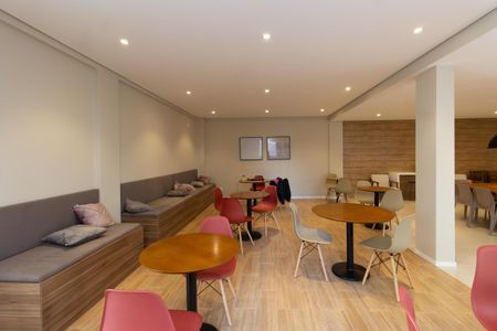 Apartamento à venda com 38m², 2 quartos e sem vagaÁrea comum - Salão de festas