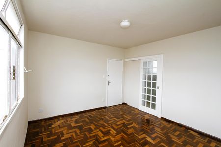 Sala de apartamento à venda com 3 quartos, 60m² em Padre Eustáquio, Belo Horizonte