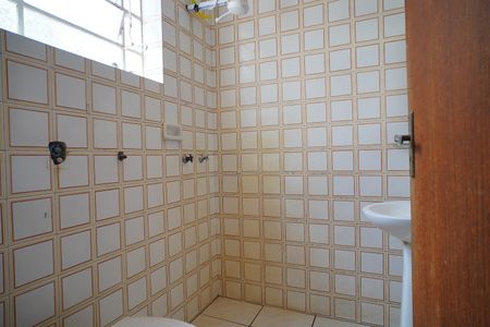 Casa à venda com 300m², 4 quartos e 1 vagaBanheiro 