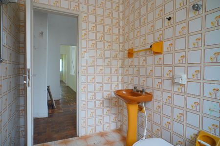 Casa à venda com 300m², 4 quartos e 1 vagaBanheiro 