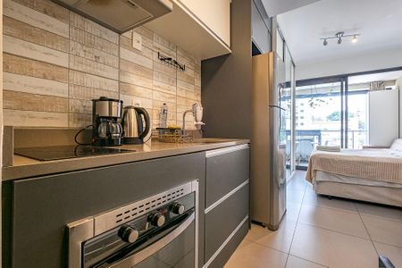 Studio de kitnet/studio para alugar com 1 quarto, 25m² em Cerqueira César, São Paulo