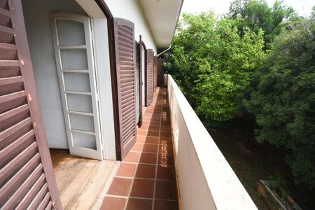 Casa à venda com 398m², 4 quartos e 8 vagasQuarto 4 - Suíte Sacada