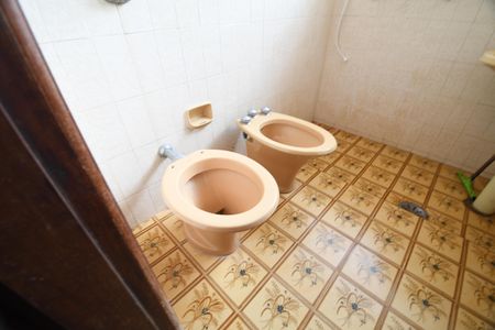 Casa à venda com 398m², 4 quartos e 8 vagasBanheiro Suíte