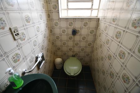 Casa à venda com 398m², 4 quartos e 8 vagasLavabo