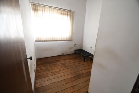 Casa à venda com 398m², 4 quartos e 8 vagasQuarto 4 - Suíte