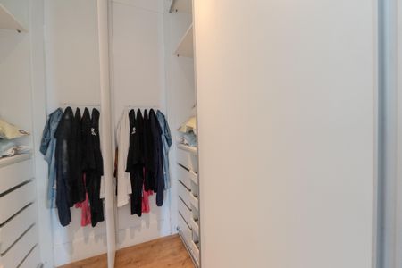 Apartamento à venda com 123m², 3 quartos e 2 vagas Apartamento à venda com 123m², 3 quartos e 2 vagasSuíte 1