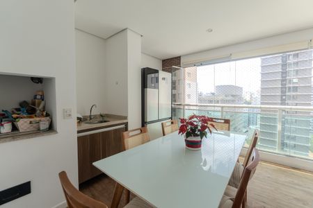 Apartamento à venda com 123m², 3 quartos e 2 vagas Apartamento à venda com 123m², 3 quartos e 2 vagasSacada