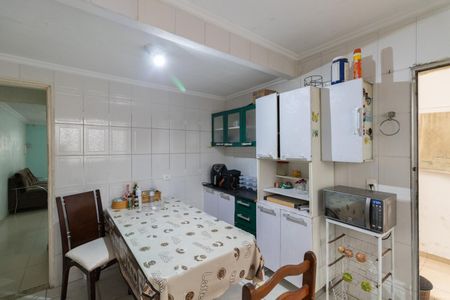 Casa à venda com 100m², 3 quartos e 2 vagas Casa à venda com 100m², 3 quartos e 2 vagasCozinha