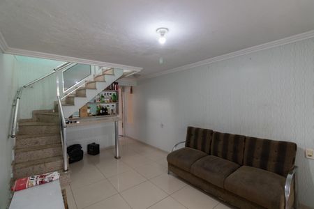 Casa à venda com 100m², 3 quartos e 2 vagas Casa à venda com 100m², 3 quartos e 2 vagasSala
