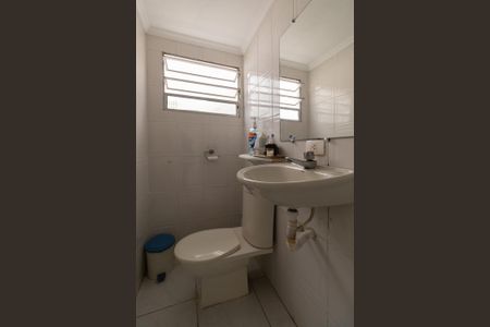 Casa à venda com 100m², 3 quartos e 2 vagas Casa à venda com 100m², 3 quartos e 2 vagasLavabo