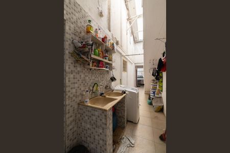 Casa à venda com 100m², 3 quartos e 2 vagas Casa à venda com 100m², 3 quartos e 2 vagasÁrea de Serviço