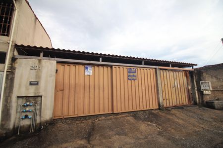 Casa para alugar com 105m², 3 quartos e 1 vagaFachada