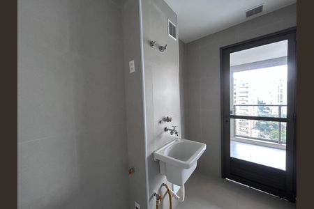 Apartamento à venda com 81m², 3 quartos e 1 vagaÁrea de Serviço