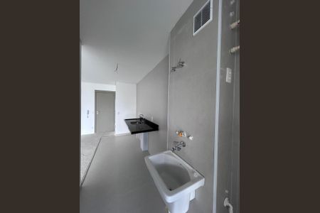 Apartamento à venda com 81m², 3 quartos e 1 vagaÁrea de Serviço