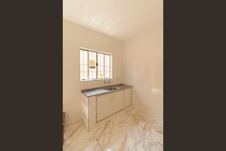 Casa à venda com 250m², 4 quartos e 2 vagas Casa à venda com 250m², 4 quartos e 2 vagasCasa 2 Cozinha