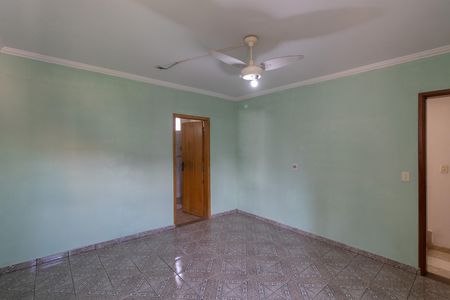 Casa à venda com 250m², 4 quartos e 2 vagas Casa à venda com 250m², 4 quartos e 2 vagasSuíte