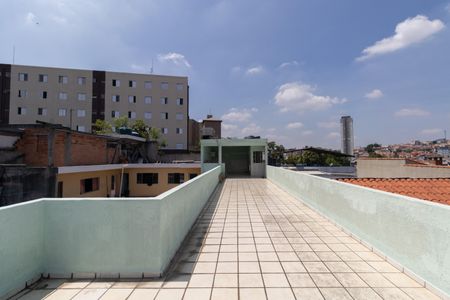 Casa à venda com 250m², 4 quartos e 2 vagas Casa à venda com 250m², 4 quartos e 2 vagasTerraço