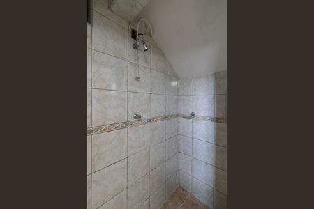 Casa à venda com 250m², 4 quartos e 2 vagas Casa à venda com 250m², 4 quartos e 2 vagasBanheiro Suíte