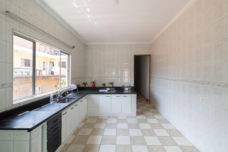 Casa à venda com 250m², 4 quartos e 2 vagas Casa à venda com 250m², 4 quartos e 2 vagasCozinha