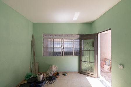 Casa à venda com 250m², 4 quartos e 2 vagas Casa à venda com 250m², 4 quartos e 2 vagasSala