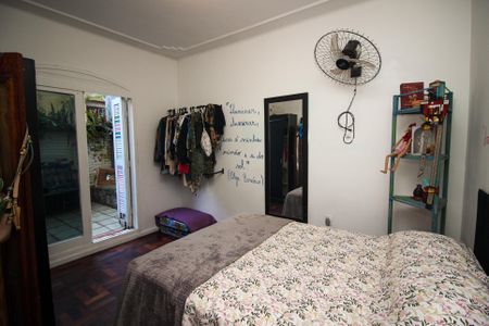 Quarto 1 de apartamento para alugar com 2 quartos, 67m² em Centro Histórico, Porto Alegre