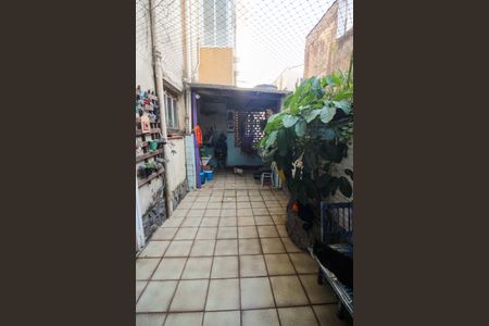 Apartamento para alugar com 67m², 2 quartos e sem vagaQuintal