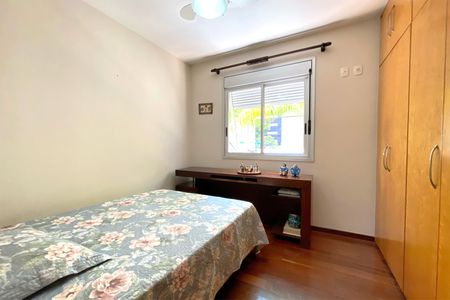 Apartamento à venda com 148m², 4 quartos e 3 vagasQuarto 2