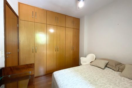 Apartamento à venda com 148m², 4 quartos e 3 vagasQuarto 4