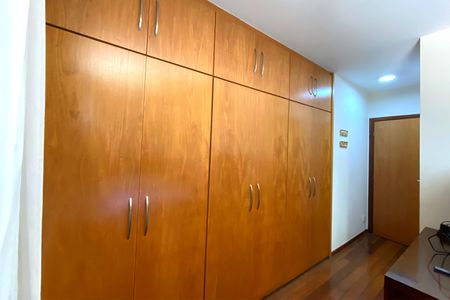 Apartamento à venda com 148m², 4 quartos e 3 vagasSuite 1