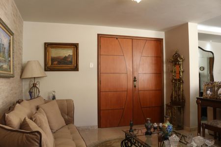 Apartamento à venda com 120m², 3 quartos e 1 vagaSala