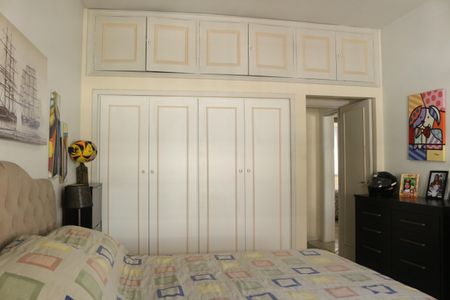 Apartamento à venda com 120m², 3 quartos e 1 vagaQuarto 2