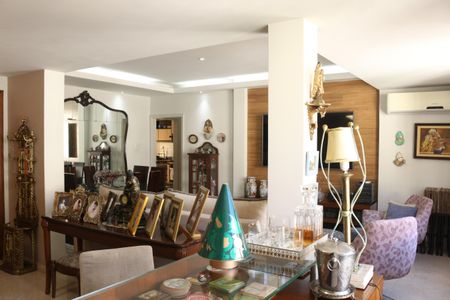 Apartamento à venda com 120m², 3 quartos e 1 vagaSala