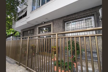 Apartamento à venda com 120m², 3 quartos e 1 vagaFachada e portaria