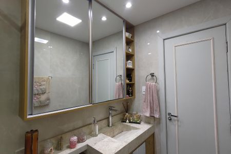 Apartamento à venda com 120m², 3 quartos e 1 vagaBanheiro da Suíte