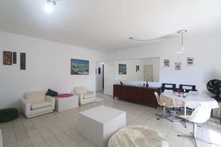 Apartamento para alugar com 168m², 4 quartos e 1 vagaSala