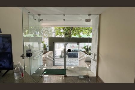 Apartamento para alugar com 168m², 4 quartos e 1 vagaFachada