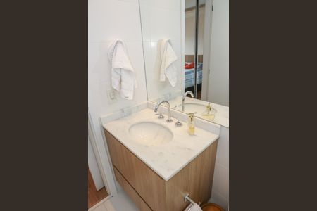 Apartamento à venda com 106m², 3 quartos e 2 vagasBanheiro da Suíte