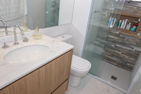 Apartamento à venda com 106m², 3 quartos e 2 vagasBanheiro da Suíte