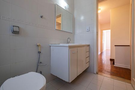 Casa para alugar com 115m², 3 quartos e 2 vagasBanheiro Social