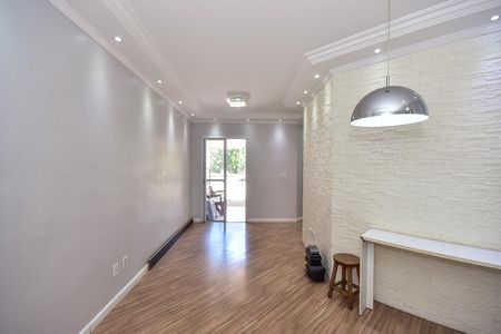 Sala de apartamento à venda com 3 quartos, 69m² em Jardim Henriqueta, Taboão da Serra