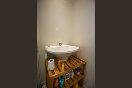 Apartamento à venda com 69m², 2 quartos e 2 vagasBanheiro da Suíte