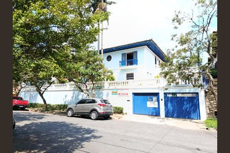 Fachada de casa à venda com 4 quartos, 12000m² em Vila Madalena, São Paulo