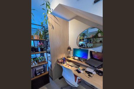 Detalhe Sala de casa à venda com 3 quartos, 120m² em Vila Gumercindo, São Paulo