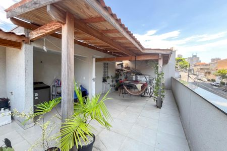Casa à venda com 120m², 3 quartos e 4 vagasQuintal