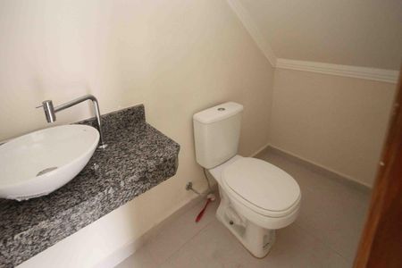 Casa à venda com 82m², 2 quartos e 2 vagasLavabo