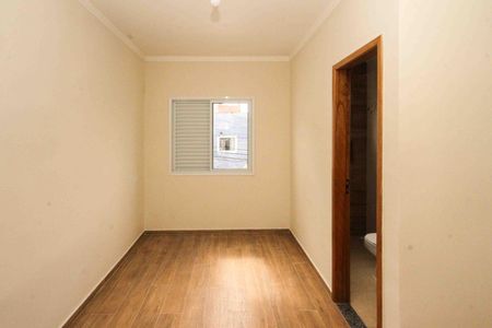 Casa à venda com 82m², 2 quartos e 2 vagasSuite