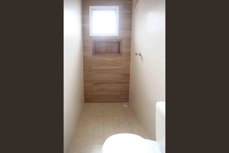 Casa à venda com 82m², 2 quartos e 2 vagasBanheiro da Suite