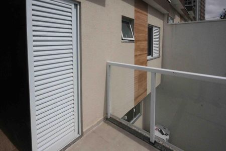 Casa à venda com 82m², 2 quartos e 2 vagasVaranda