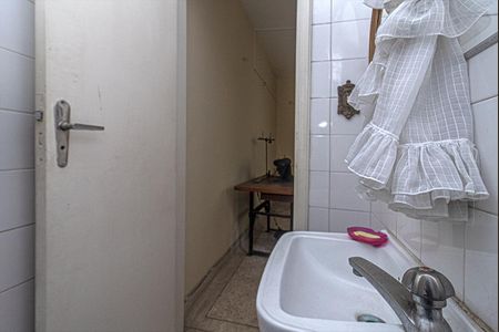 Casa à venda com 180m², 4 quartos e 2 vagas Casa à venda com 180m², 4 quartos e 2 vagasbanheiro na suíte 2_4